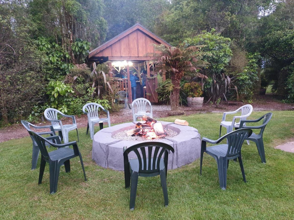 Lake Brunner Country Motel & Holiday Park Moana Exterior foto
